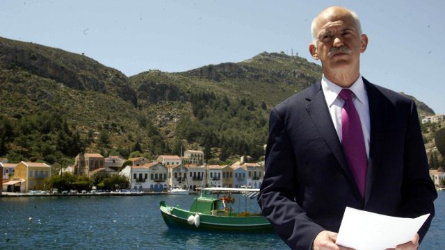 Η μέρα που άλλαξε η Ελλάδα: Όταν ο Γιώργος Παπανδρέου έβαλε την χώρα στο ΔΝΤ