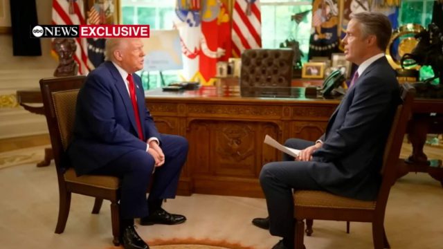 «Πυρά» Τραμπ σε δημοσιογράφο του ABC: «Σε διάλεξα Τέρι, αλλά δεν είσαι και πολύ ευγενικός»
