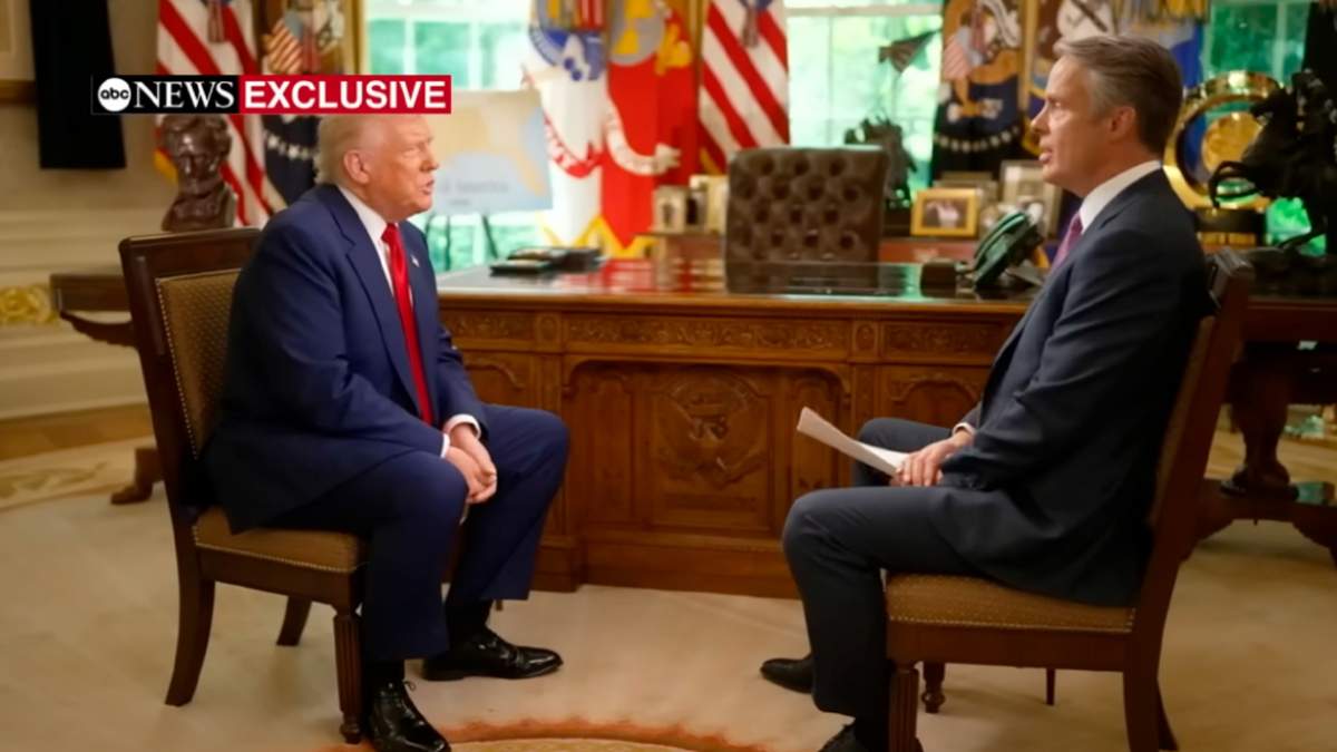 «Πυρά» Τραμπ σε δημοσιογράφο του ABC: «Σε διάλεξα Τέρι, αλλά δεν είσαι και πολύ ευγενικός»