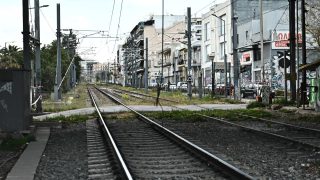 Νέο σχέδιο για ασφαλέστερο και σύγχρονο σιδηρόδρομο: Εποπτεία σε πραγματικό χρόνο, γεωεντοπισμός και αυστηρή αξιολόγηση προσωπικού