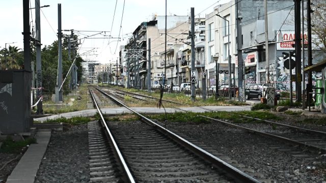 Νέο σχέδιο για ασφαλέστερο και σύγχρονο σιδηρόδρομο: Εποπτεία σε πραγματικό χρόνο, γεωεντοπισμός και αυστηρή αξιολόγηση προσωπικού