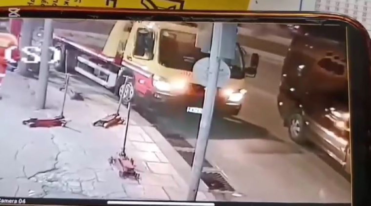Δυστύχημα στου Ρέντη: Πλάνα σοκ από το σημείο του τροχαίου με θύμα τη 12χρονη