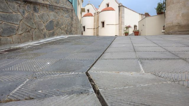 Κρήτη: Σχίστηκε η γη στις Βούτες Ηρακλείου – Σε κατάσταση έκτακτης ανάγκης ο οικισμός