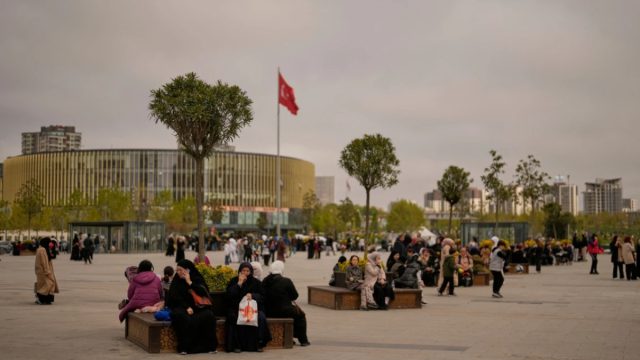 Νέος σεισμός 5 Ρίχτερ στην Κωνσταντινούπολη – Στους δρόμους πανικόβλητοι οι κάτοικοι