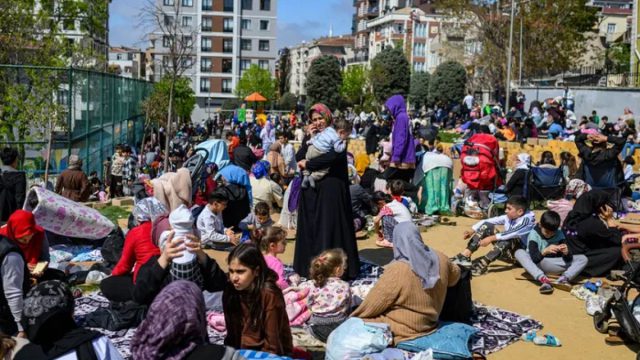Σεισμός στην Κωνσταντινούπολη: 151 τραυματίες που έπεσαν από ύψος λόγω πανικού (video)