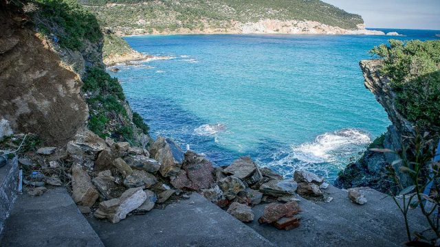 Εδώ όπου η φύση μεγαλουργεί: Το νησί που είναι «ζωντανό» έργο τέχνης