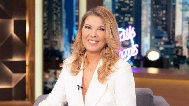 Απομονώθηκε η Σοφία Αλιμπέρτη: Εγκατέλειψε την Πάρο