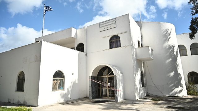 Σχολεία: Πότε κλείνουν τα Γυμνάσια και τα Λύκεια