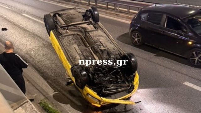 Σοβαρό τροχαίο στην Κηφισίας: Ταξί αναποδογύρισε στο «δαχτυλίδι» του Μαρουσίου