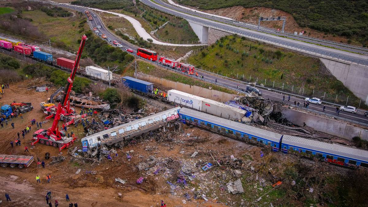 Τέμπη: Διώξεις κατά επτά Γενικών Γραμματέων του υπουργείου Υποδομών και Μεταφορών