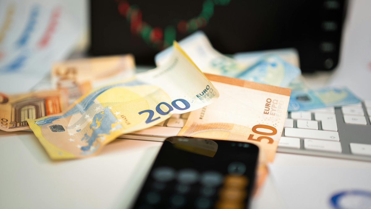 Το ανέκδοτο της ημέρας 29/4: Η εφορία και το… λάδωμα!