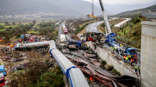 Ρεπορτάζ – κόλαφος των Sunday Times για τα Τέμπη: «Διεφθαρμένη χώρα η Ελλάδα»