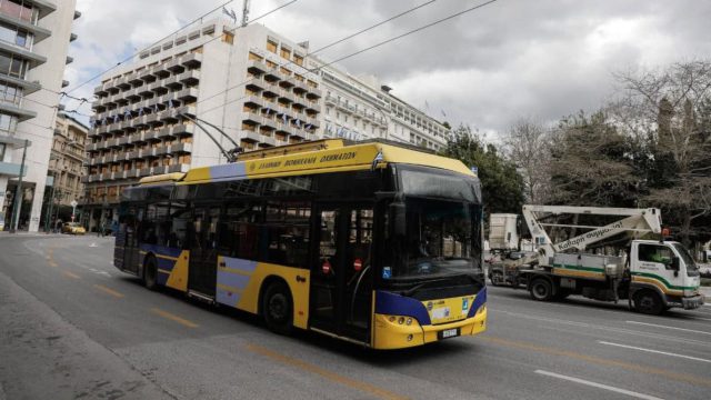 Μέσα Μαζικής Μεταφοράς: Πώς θα κινηθούν σήμερα – Επιστρέφει ο Δακτύλιος