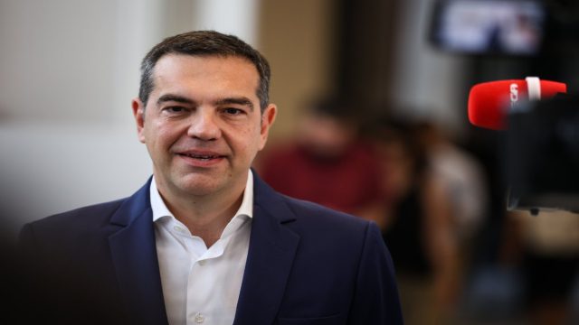 Έρχεται η επάνοδος του Αλέξη Τσίπρα; Το κορυφαίο διψήφιο ποσοστό σε τρεις δημοσκοπήσεις