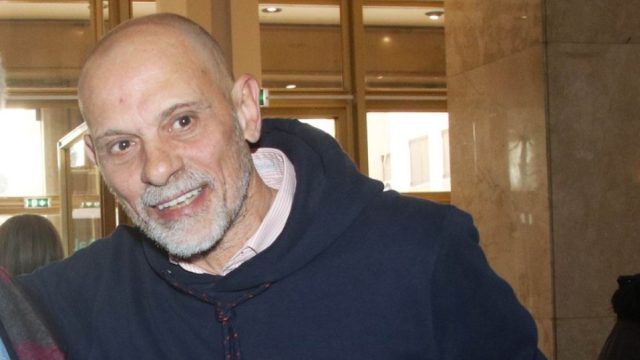 Σαν… σενάριο από τη «Λάμψη»: Έχασε τη δίκη για τα πνευματικά δικαιώματα ο Τζώνυ Θεοδωρίδης