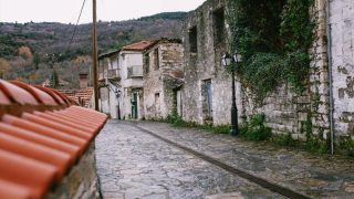 Βαμβακού Λακωνίας: Το χωριό που «ξαναζωντάνεψε» βρίσκεται μόλις 3 ώρες μακριά από την Αθήνα
