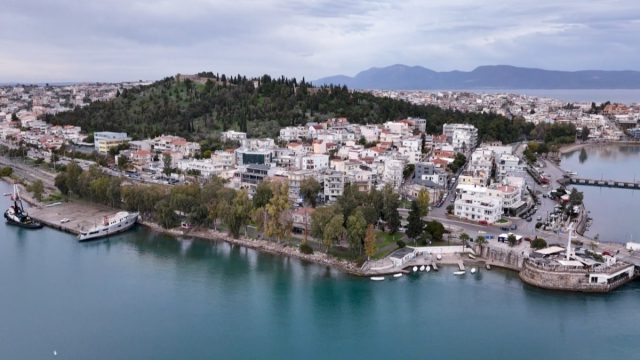 Βαριέσαι το καράβι; Αυτοί είναι οι 3 προορισμοί κοντά στην Αθήνα που μπορείς να πας με το αυτοκίνητό σου