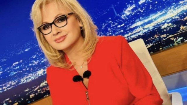 Το τρελό τσιφτετέλι της Αγγελικής Νικολούλη