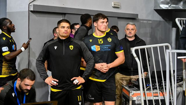 Χαμός με αγώνα χάντμπολ της ΑΕΚ στη Βόρεια Μακεδονία – Δεν κατέβηκε να παίξει επειδή οι Σκοπιανοί δεν άφησαν οπαδούς της να περάσουν τα σύνορα