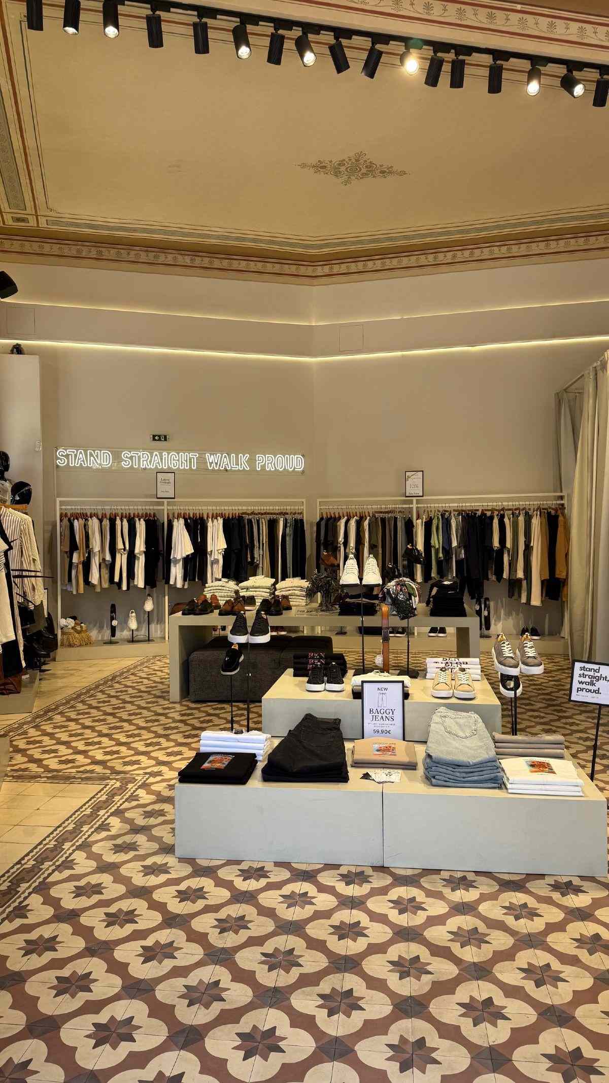το κατάστημα ρούχων Ben Tailor