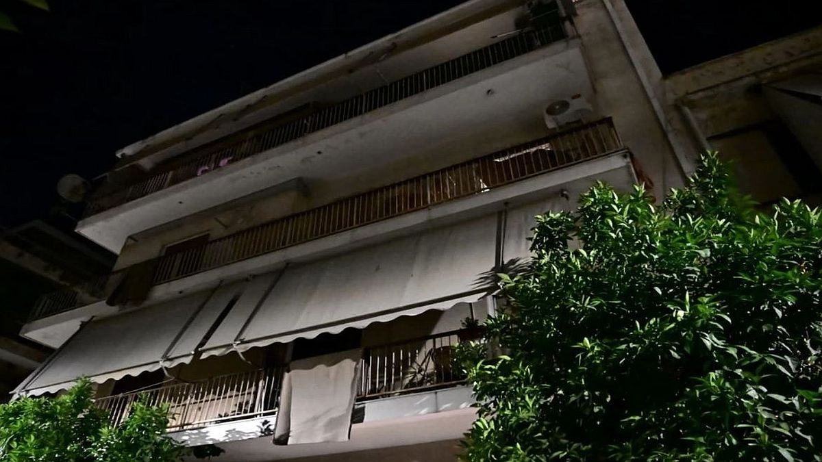 Νέος Κόσμος: Mε πολλαπλά εγκαύματα νοσηλεύεται η 15χρονη – Πώς προκλήθηκε η έκρηξη στο διαμέρισμα;