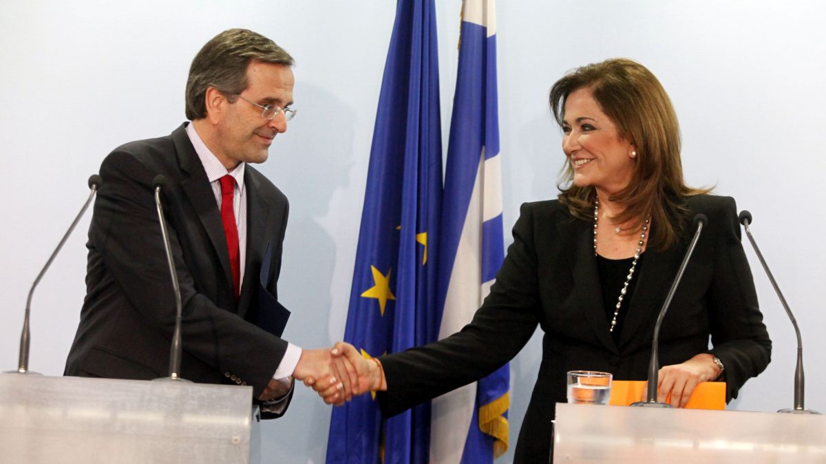Σαν σήμερα, 06 Μαΐου 2010: Ο Αντώνης Σαμαράς διαγράφει την Ντόρα Μπακογιάννη από τη ΝΔ επειδή ψήφισε το… μνημόνιο