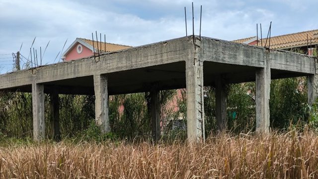 Σε απόγνωση οι δανειολήπτες για τα ακίνητα: Η δυσάρεστη αλήθεια για το στεγαστικό