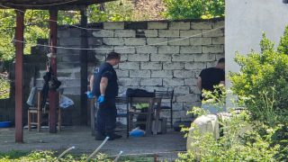 Αμφιλοχία: «Μπαλάκι» ευθυνών μεταξύ ΕΛ.ΑΣ. και Εισαγγελία – Η σοκαριστική φωτογραφία του 95χρονου με μελανιασμένο μάτι