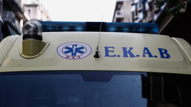 Σκληρό τροχαίο στη Λάρισα: Διασωληνωμένος 44χρονος στο Βόλο