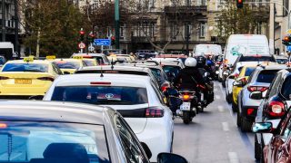 Έρχεται η ψηφιακή «επανάσταση» και στην οδήγηση: Μέσω του gov.gr η διαδικασία για την άδεια