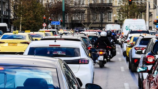Έρχεται η ψηφιακή «επανάσταση» και στην οδήγηση: Μέσω του gov.gr η διαδικασία για την άδεια