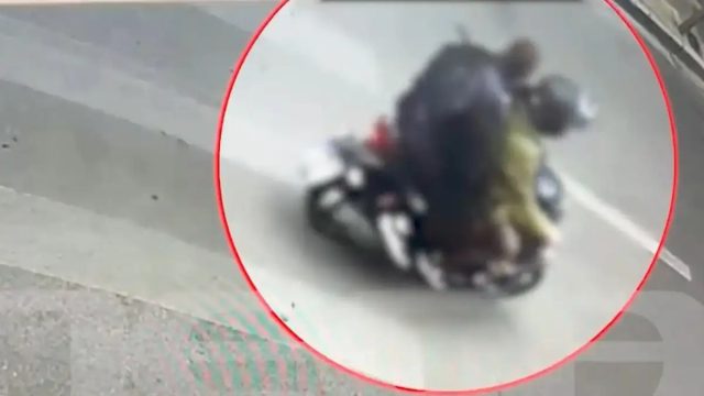 Επίθεση στη Νομική Αθηνών: Βίντεο ντοκουμέντο αποκαλύπτει τη δράση των κουκουλοφόρων