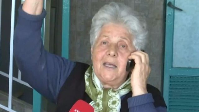 Eurovision 2025: Δακρύσαμε με τη γιαγιά της Klavdia – Τραγούδησε την «Αστερομάτα» στον αέρα