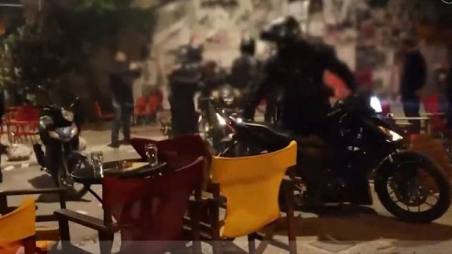 Αντικρουόμενες αφηγήσεις για τα επεισόδια στα Εξάρχεια: Η εκδοχή της ΕΛΑΣ για τα γεγονότα