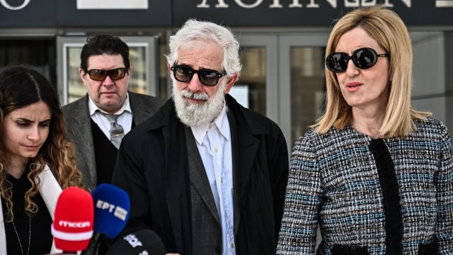 Πέτρος Φιλιππίδης: Ανατριχιάζει η καταγγελία ηθοποιού για το βιασμό της – «Μου κατέβασε το εσώρουχο και μου έλεγε να σταματήσω να κλαίω»