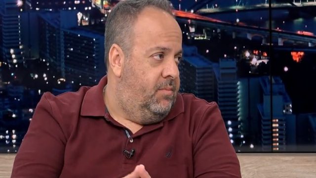 Τέμπη: Σε έξαλλη κατάσταση ο Γενηδουνιάς μετά την απόλυσή του – «Τη βρήκα θυροκολλημένη»