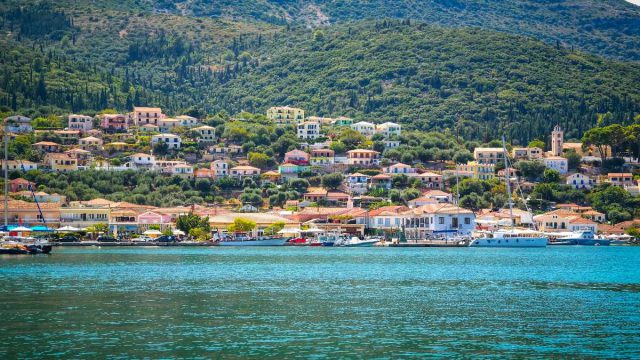 Το νησί του νόστου: Ένας τόπος «απέραντος» στη μνήμη, τη φύση και την ψυχή