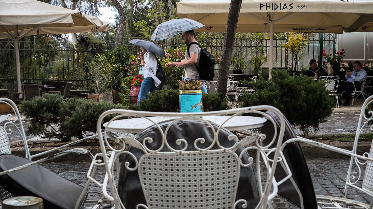 Καιρός σήμερα 25/5: Πλήρης αλλαγή σκηνικού με βροχές και πτώση της θερμοκρασίας – Οι περιοχές που επηρεάζονται και η προειδοποίηση Αρναούτογλου-Καλλιάνου