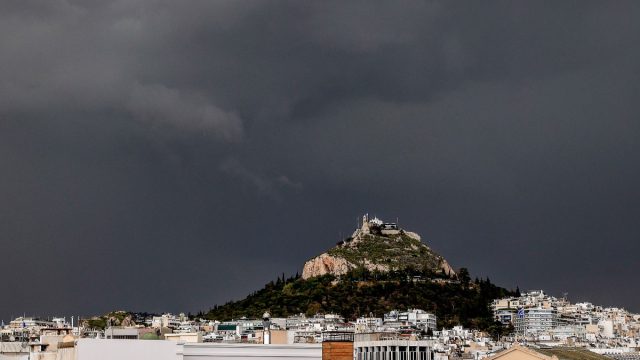Καιρός: Από τη ζέστη… στην αστάθεια και την πρώτη της θερμοκρασίας – Η εκτίμηση Καλλιάνου και Τσατραφύλλια