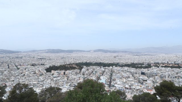 Καιρός σήμερα 10/5: Τέλος η ηλιοφάνεια, φθινόπωρο εν όψει – «Καμπανάκι» από Αρνιακό και Μαρουσάκη