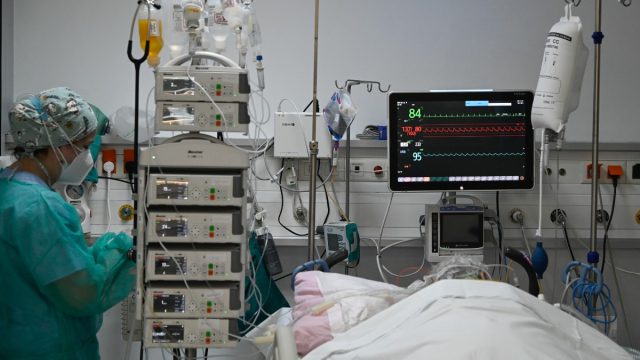 ΜΕΘ Αγρινίου: Ποινική δίωξη για θανάτους 40 ασθενών κατά την πανδημία του κορωνοϊού