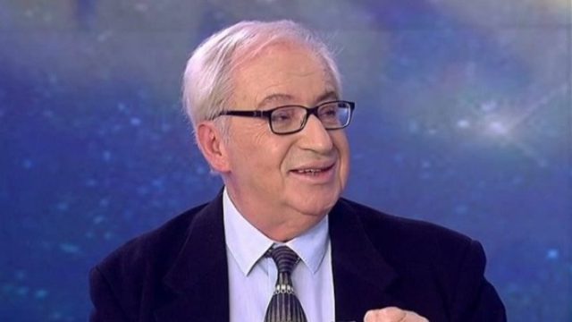 «Κάλαντα» από τον Κώστα Λεφάκη: Αστρολογικές προβλέψεις παραμονής Χριστουγένων για τα 12 ζώδια