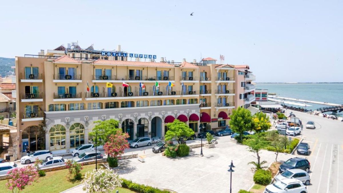 Hotel Lefkas: Διαμονή στη Λευκάδα με άνεση, στυλ και μοναδική θέα στο Ιόνιο