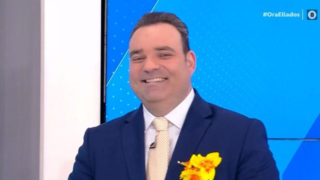 Ντυμένος μαγιάτικα άλλαξε το σκηνικό ο Κλέαρχος Μαρουσάκης: «Έρχονται σύντομα τα 30άρια»