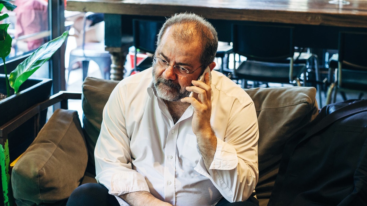 «Κεραμίδα» για τον Μιχάλη Ιγνατίου – Του ζητάει χρήματα η Αρχιεπισκοπή Αμερικής