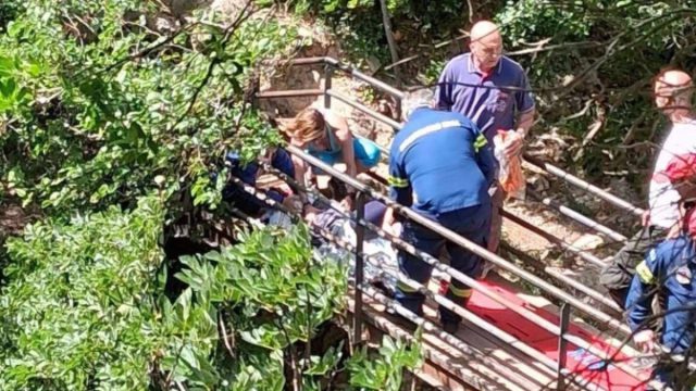 Νέδα: Ανείπωτος πόνος για την οικογένεια τουριστών – Ερωτήματα για την ασφάλεια και τις συνθήκες που οδήγησαν στον θάνατο του 4χρονου