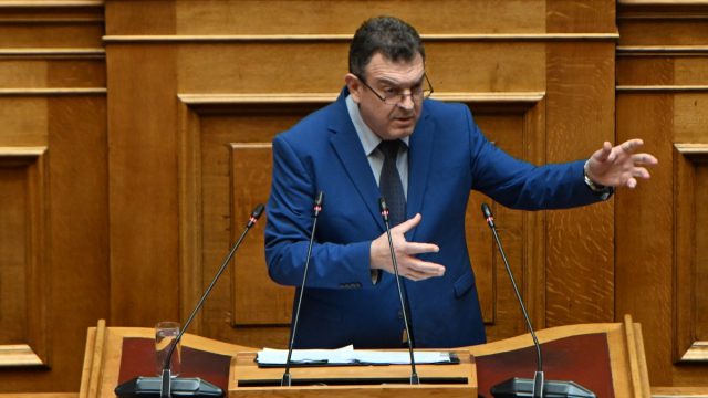 Με απόφαση Νατσιού: Εκτός Νίκης ο Νίκος Παπαδόπουλος