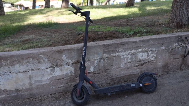 Συναγερμός στη Θεσσαλονίκη: 13χρονος παρέσυρε 11χρονη με ηλεκτρικό πατίνι και την εγκατέλειψε