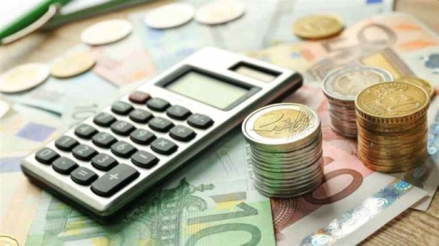 Καταβολές από e-ΕΦΚΑ και ΔΥΠΑ: Ποιοι θα δουν χρήματα στους λογαριασμούς τους έως τις 6 Ιουνίου