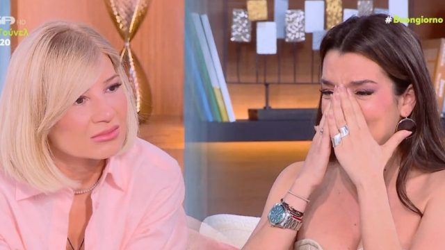 Πλάνταξε στο κλάμα η Νικολέττα Ράλλη: Η σκοτεινή περίοδος μετά τη γέννηση της κόρης της